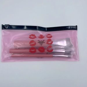 Laruce Beauty 3-Piece Contour Brush Set with Pouch (NWT)